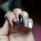 La imagen 1 de la Empresa EMI NAILS Tratamientos para Uñas en Colonia Caroya AR-X