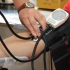 La imagen 2 de la Empresa ENFERMERA A DOMICILIO LAURA Asistente médico en Florencio Varela AR-B