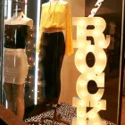 La imagen 3 de la Empresa GUSTAVO BELLIZZI VISUAL MERCHANDISING Fabricante de vidrio en Capital Federal AR-B