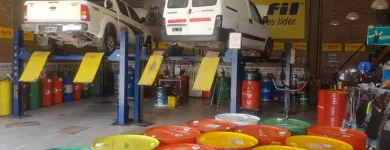 La imagen 3 de la Empresa LUBRICENTRO MASS-OIL Taller de reparación de automóviles en Villa Nueva AR-X