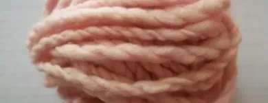 La imagen 1 de la Empresa OVEJA REBELDE HILANDERÍA Y TEJEDURÍA ARTESANAL Tejidos en Telar en Necochea AR-B