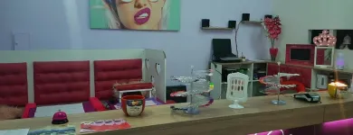 La imagen 1 de la Empresa SPA DE BELLEZA LOVELY NAILS Uñas Esculpidas en Comodoro Rivadavia AR-U