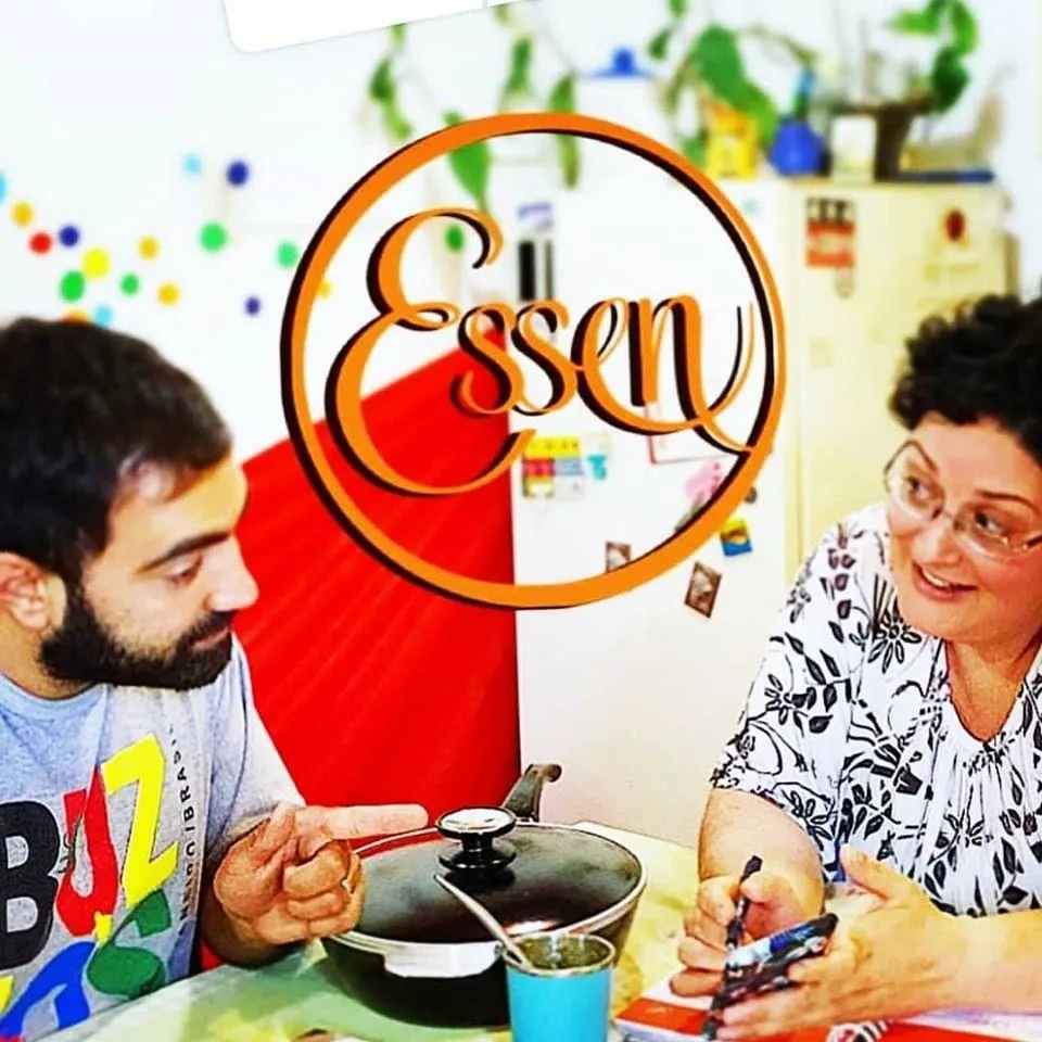 La imagen 3 de la Empresa ESSEN COCINA CON VOS